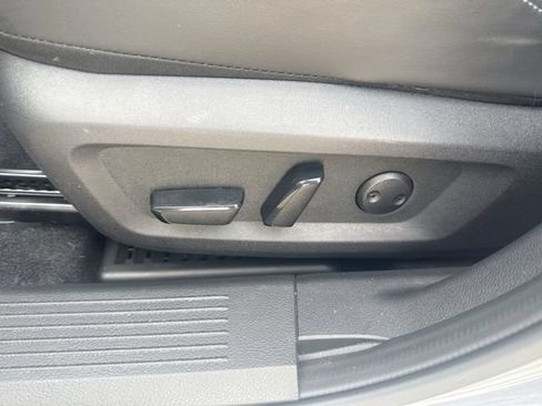 Used 2023 Nissan Rogue Platinum AWD/4WD image 12