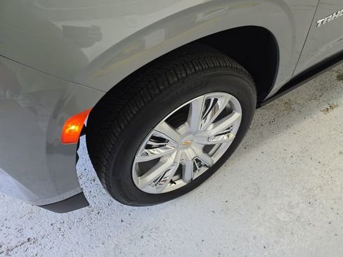 Used 2024 Chevrolet Tahoe High Country w/ Premium Package image 9