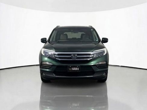 Used 2017 Honda Pilot Touring image 7
