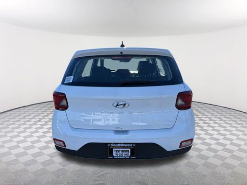 New 2026 Hyundai Venue SE image 6