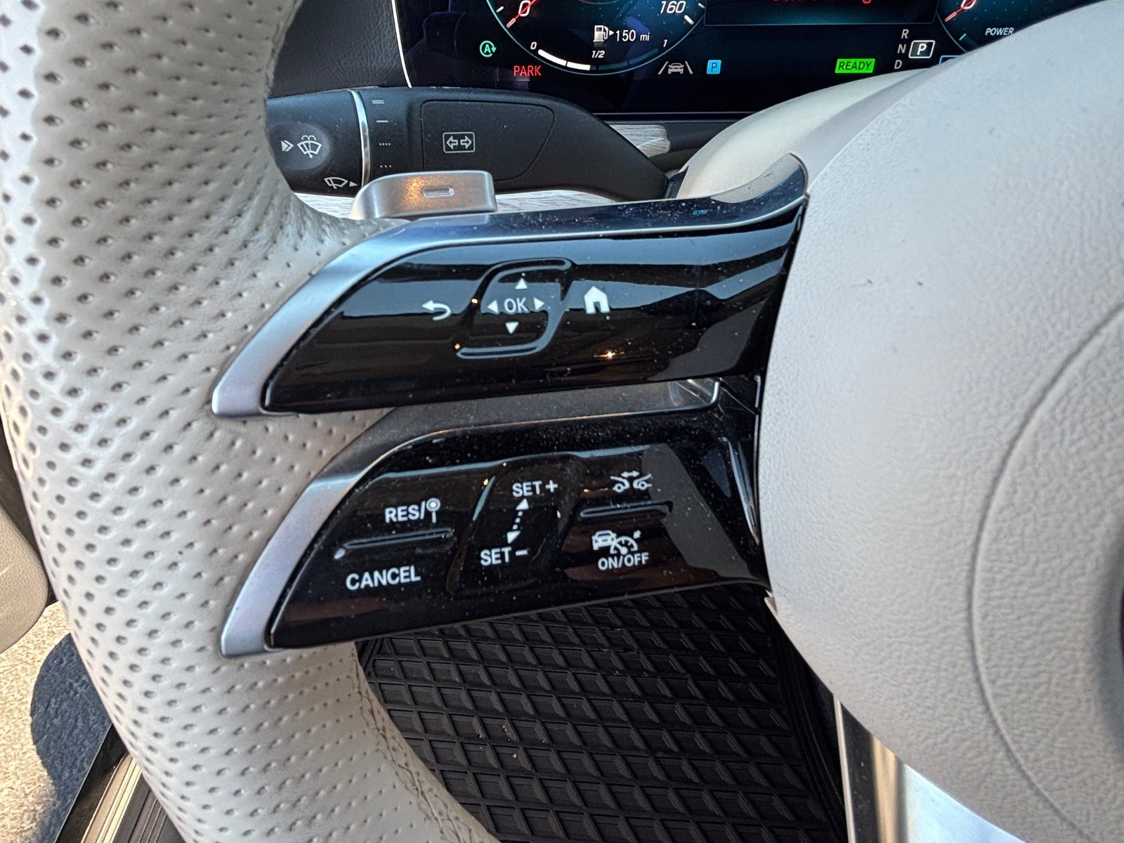 Used 2023 Mercedes-Benz E 450 4MATIC Cabriolet image 23
