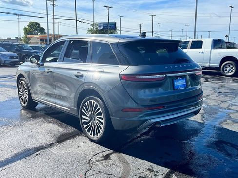 Used 2022 Lincoln Corsair Reserve w/ Equipment Group 201A AWD/4WD image 5