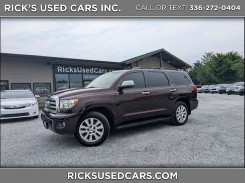 Used 2014 Toyota Sequoia Platinum RWD image 1