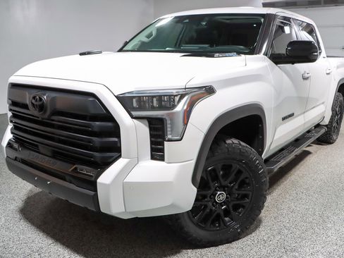 Used 2024 Toyota Tundra Limited image 34