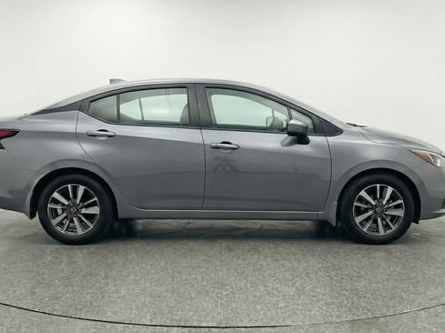 Used 2025 Nissan Versa SV image 11