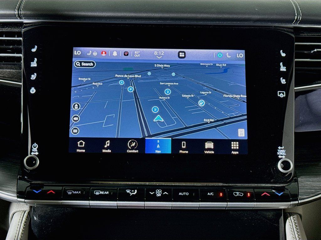 Used 2023 Jeep Wagoneer Series III w/ Convenience Group I RWD image 13