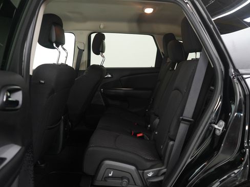 Used 2014 Dodge Journey SXT image 17