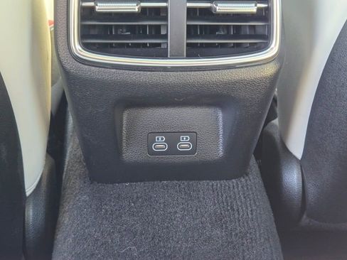 Used 2025 Genesis G70 3.3T Advanced w/ Sport Prestige Package image 19