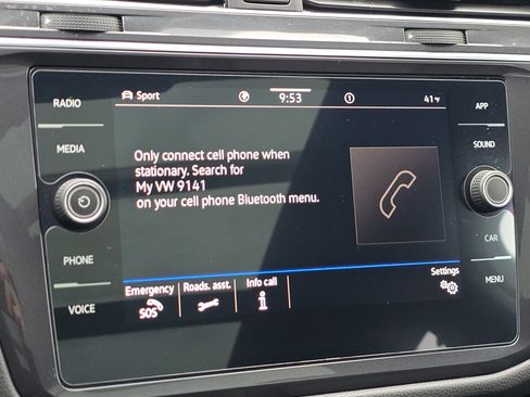 Certified 2021 Volkswagen Tiguan SE R-Line image 10