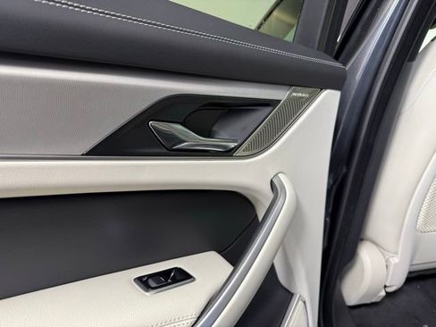 Used 2025 Jaguar F-PACE R-Dynamic S image 25