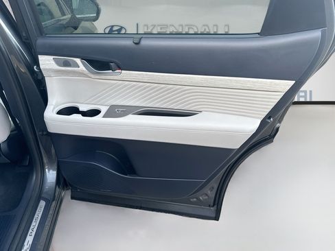 Used 2025 Hyundai Palisade Calligraphy FWD image 28