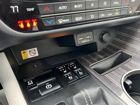 Used 2022 Lexus RX 450h 450h image 28