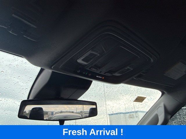 Used 2025 Chevrolet Silverado 1500 Custom RWD image 9