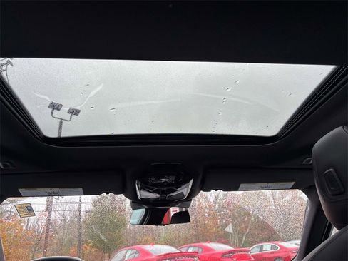 Used 2024 BMW 530i xDrive w/ Premium Package image 12