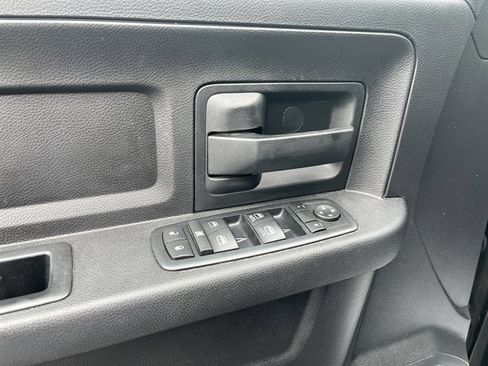 Used 2016 RAM 3500 Tradesman w/ Chrome Appearance Group image 16