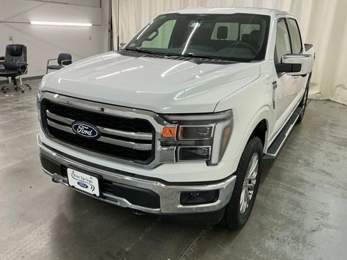 New 2026 Ford F150 Lariat w/ Equipment Group 501A Mid AWD/4WD image 9