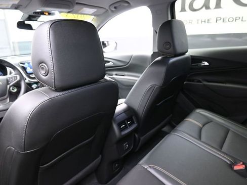 Used 2023 Chevrolet Equinox Premier image 23