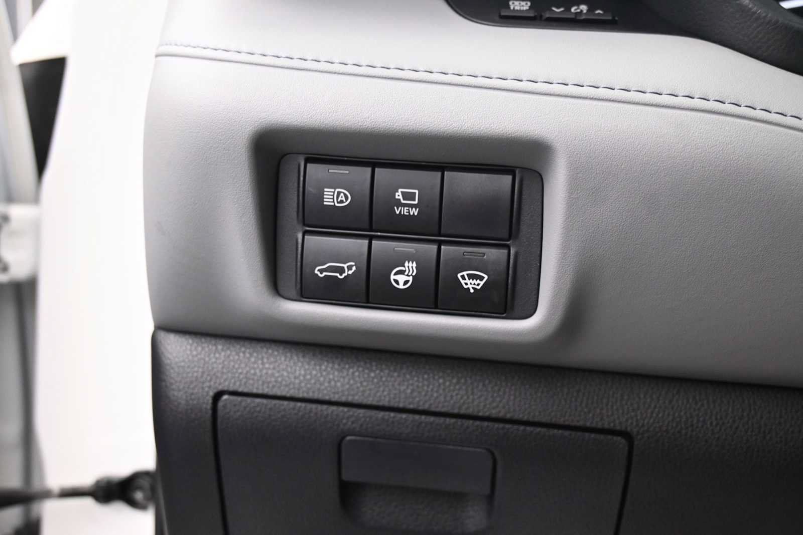 Used 2020 Toyota Highlander Platinum AWD/4WD image 11