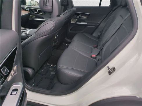 Certified 2025 Mercedes-Benz GLC 350e 4MATIC image 24
