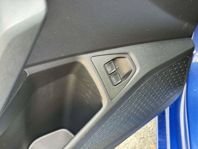 Used 2023 Volkswagen Jetta SE w/ Panoramic Sunroof Package FWD image 22