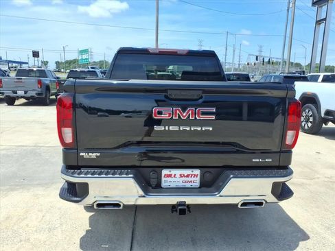 Used 2024 GMC Sierra 1500 SLE w/ X31 Off-Road Package AWD/4WD image 6