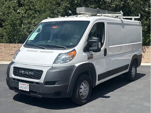 Used 2022 RAM ProMaster 2500 FWD image 1