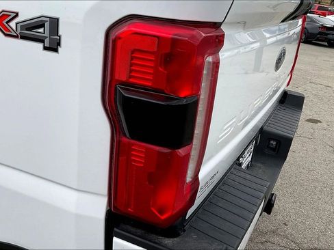 Used 2023 Ford F250 XL w/ STX Appearance Package image 33