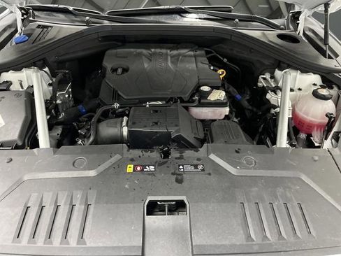 Used 2024 Genesis GV70 2.5T Sport Prestige w/ Sport Prestige Package image 39