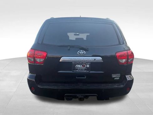 Used 2011 Toyota Sequoia Platinum AWD/4WD image 5