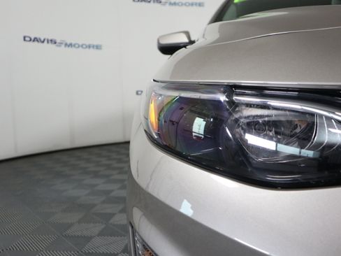 Used 2025 Chevrolet Malibu RS w/ LPO, Floor Liner Package FWD image 3