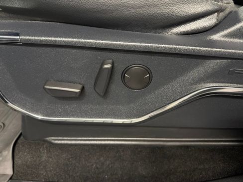Certified 2023 Ford F150 Lariat AWD/4WD image 32