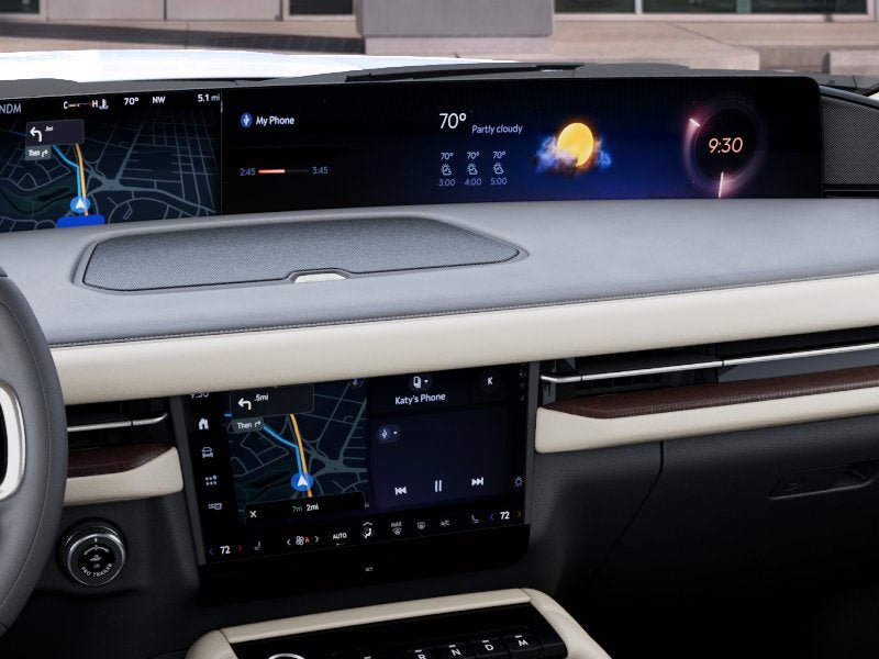 New 2027 Lincoln Navigator Premiere AWD/4WD image 14