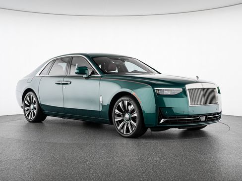 Certified 2025 Rolls-Royce Ghost AWD/4WD image 8