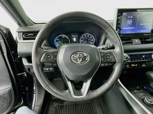 Certified 2022 Toyota RAV4 SE w/ Convenience Package AWD/4WD image 11
