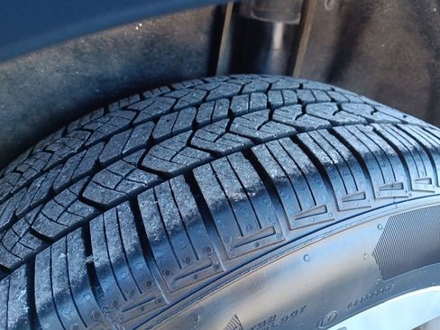 Used 2017 Honda HR-V LX image 11