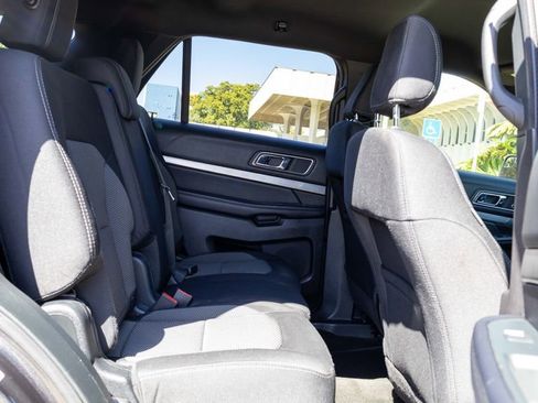 Used 2018 Ford Explorer XLT w/ Equipment Group 201A image 14