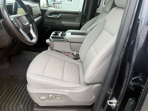 Used 2023 GMC Sierra 1500 SLE image 9
