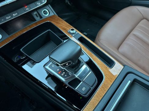 Certified 2022 Audi Q5 2.0T Premium w/ Convenience Package image 17