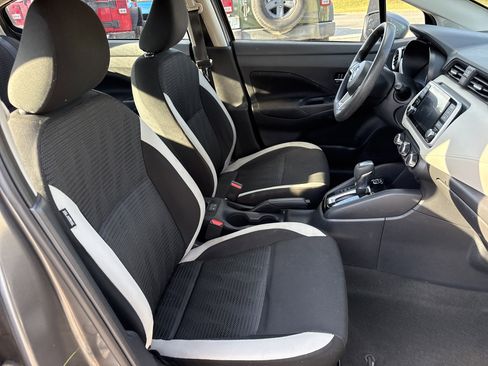 Used 2021 Nissan Versa SV image 22