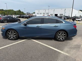 Used 2024 Chevrolet Malibu RS FWD video 3