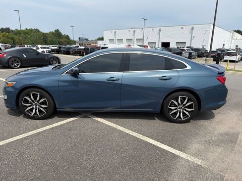 Used 2024 Chevrolet Malibu RS FWD image 3