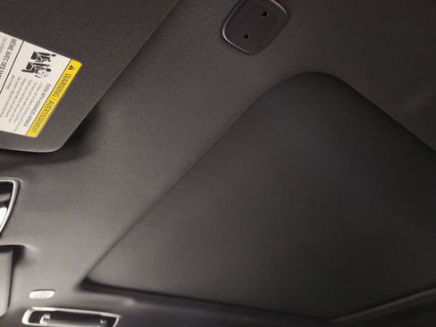 Used 2025 Land Rover Range Rover Sport Dynamic SE image 25