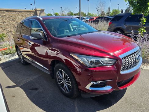 Used 2019 INFINITI QX60 Luxe w/ Essential Package AWD/4WD image 16