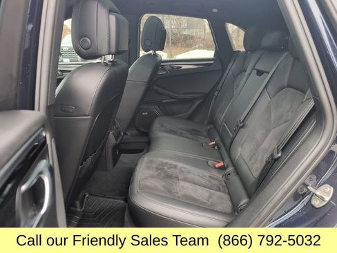 Used 2021 Porsche Macan image 28