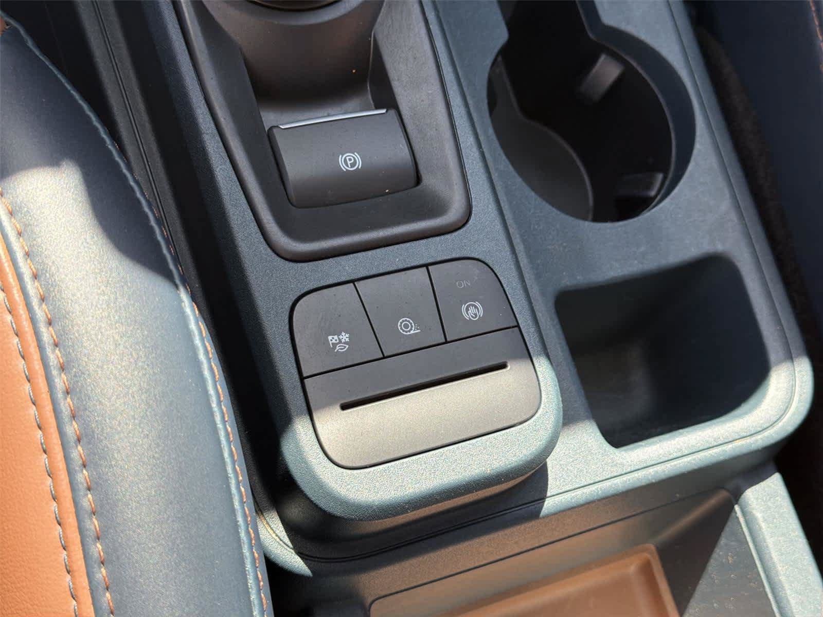 Used 2022 Ford Maverick Lariat w/ Lariat Luxury Package FWD image 37