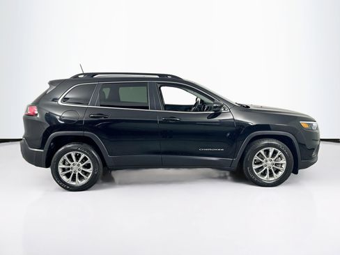 Used 2022 Jeep Cherokee Latitude Lux w/ Sun & Sound Group image 4