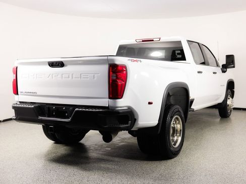 Used 2023 Chevrolet Silverado 3500 W/T w/ Gooseneck/5TH Wheel Package image 9