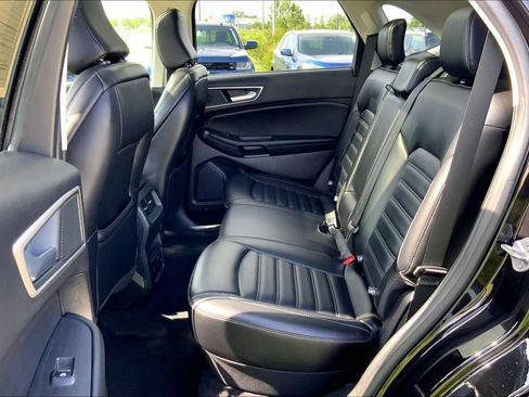 Used 2023 Ford Edge SEL w/ Convenience Package AWD/4WD image 5