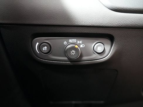Used 2023 Buick Encore GX Select w/ Sport Touring Package AWD/4WD image 21