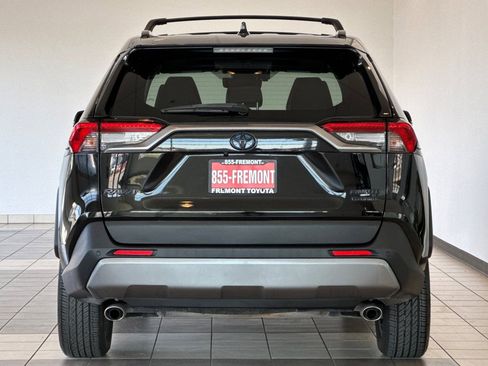 Certified 2021 Toyota RAV4 Limited image 5
